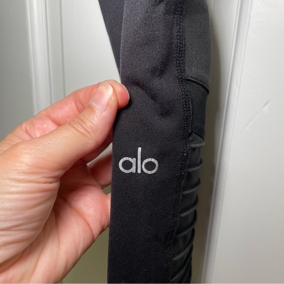 Alo Yoga High-Waist Moto Legging Black XS - Picture 8 of 12